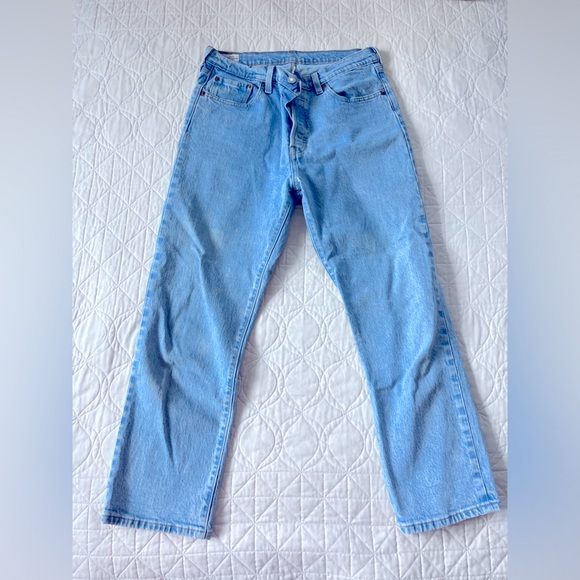 Women’s Levi’s 501 Strait Leg - Picture 3 of 6